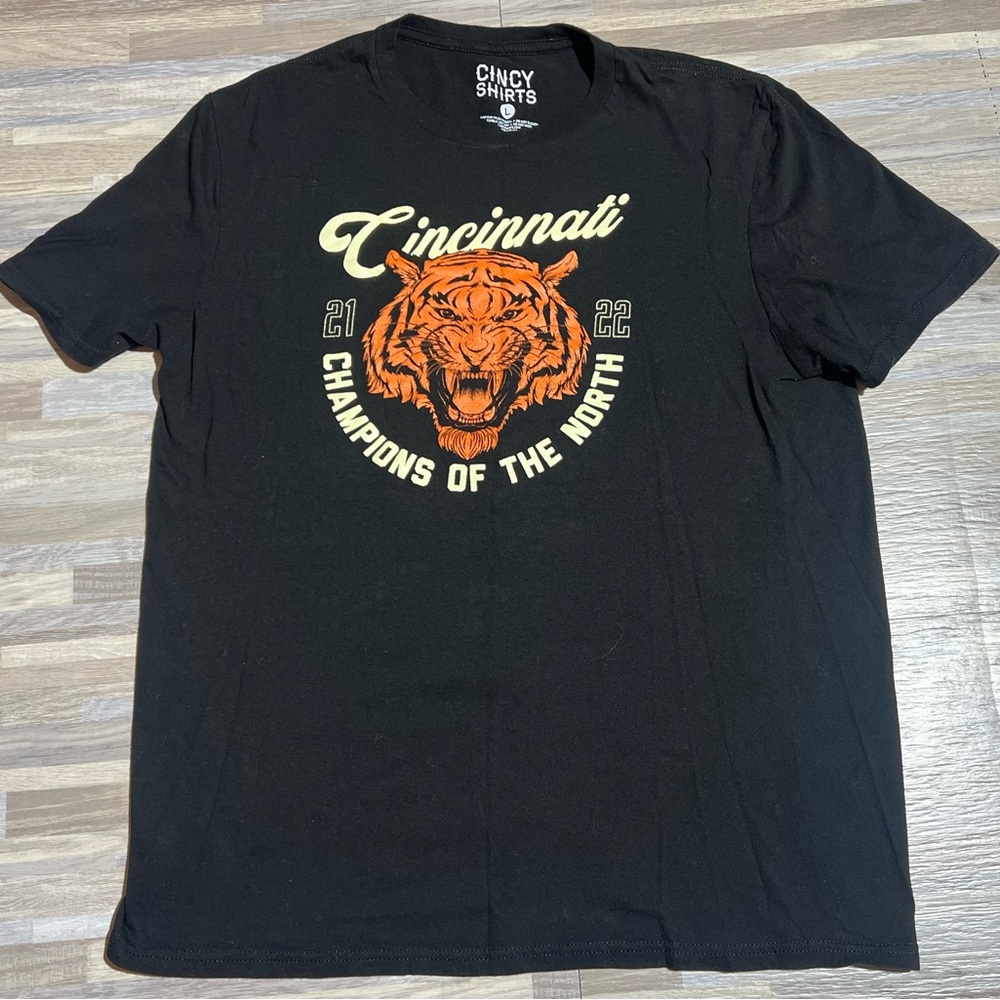 Cincinnati Bengals “Champions Of The North” 21-22 Cincy Shirts Size Large